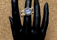 Cork ring with glass element