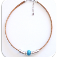 Collier single en liège , perle turquoise