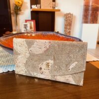 Envelope wallet, made wiht cork fabric