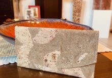 Envelope wallet, made wiht cork fabric