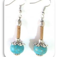 Dangling Cork earrings with turquoise pearl