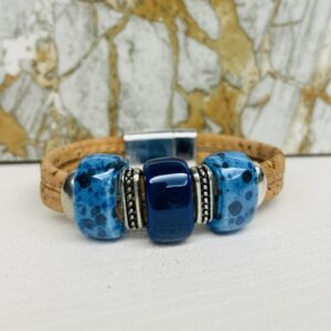 Bracelet en liège, céramiques bleu