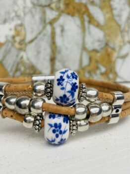 Bracelet en liège, céramique  fleurs bleu