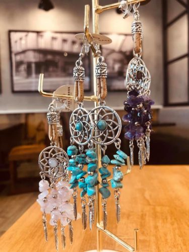 Ensemble Bijoux Doré – Collier, Chaîne, Pendentif Et Boucles D'oreilles Brillants, Occasion
