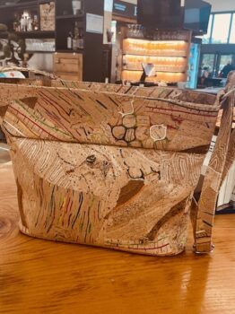 Sac en liège à bandoulière, texture Lisboa