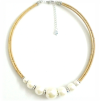 Collier en liège avec  perles
